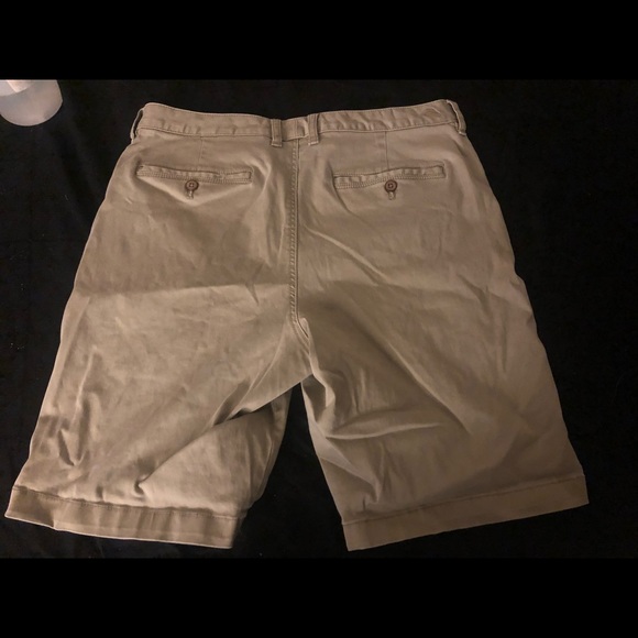 Tommy Bahama chino Shorts - Picture 3 of 3
